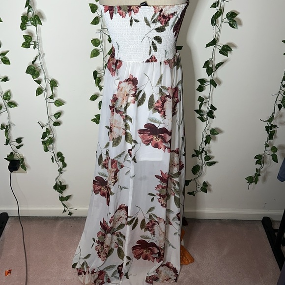 Windsor Flowy In Floral Maxi Dress - Picture 5 of 11